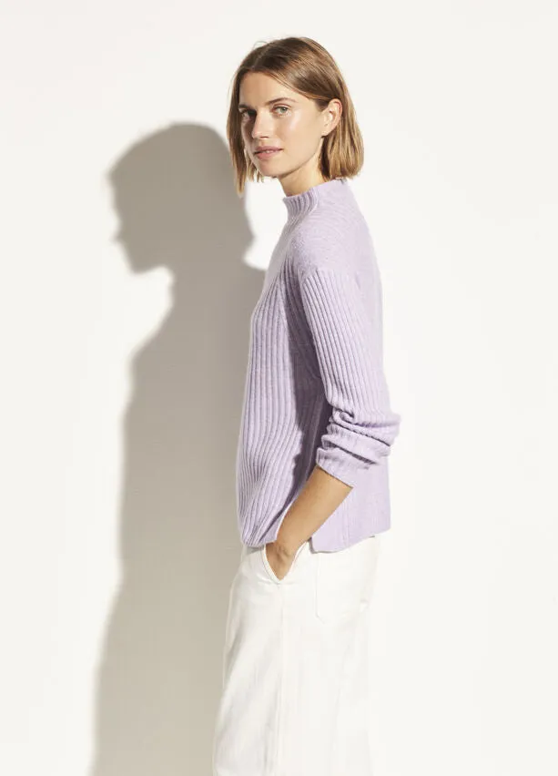 Vince - Ribbed Raglan Mock Neck Sweater in Lily Stone